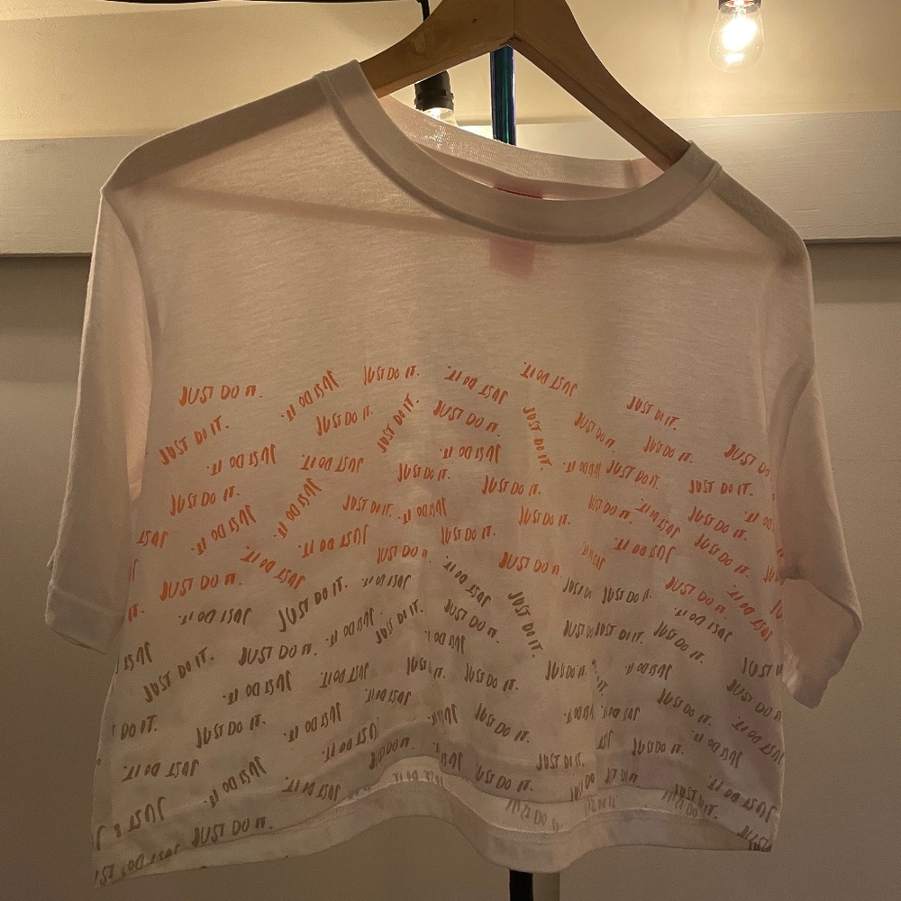 Cutie Nike Crop Top ~ XS-M ~ white, peach, and gray/purple